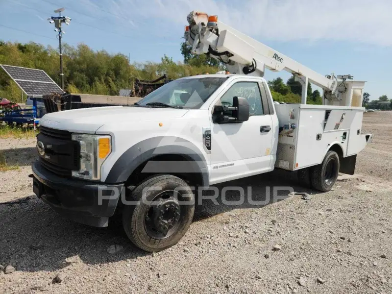 2017 Ford F-450 фото