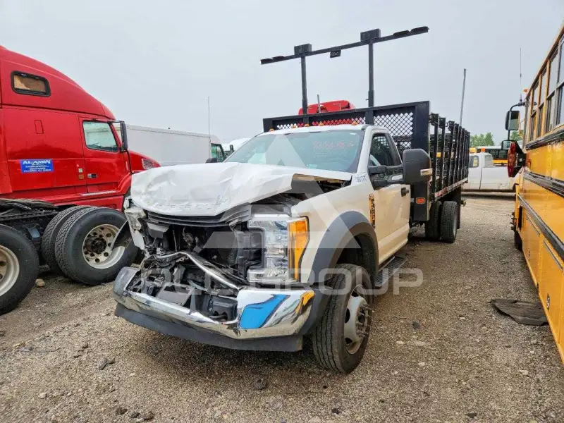 2017 Ford F-450 фото