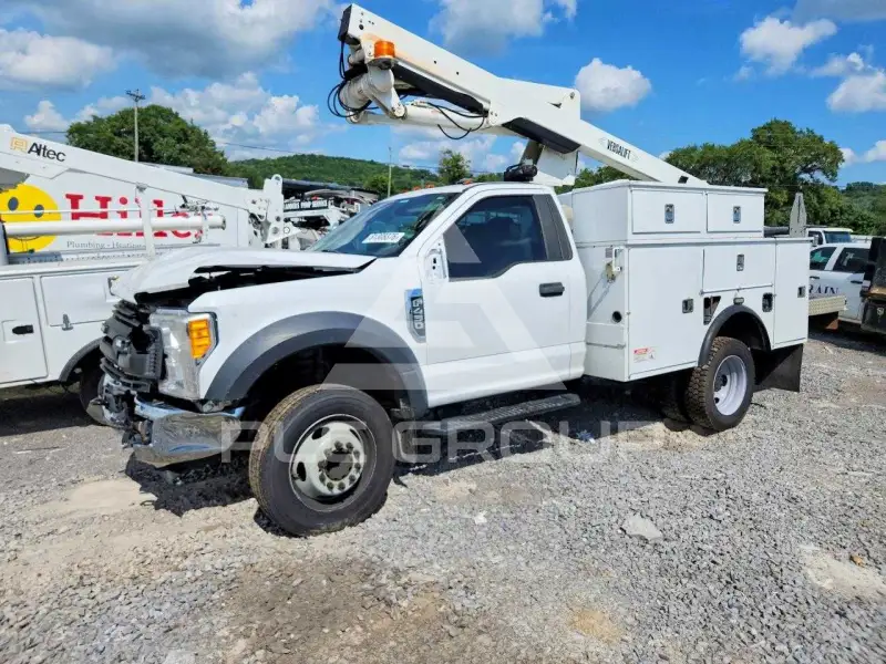2017 Ford F-450 фото
