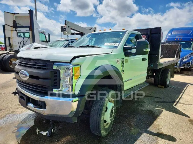 2017 Ford F-450 фото