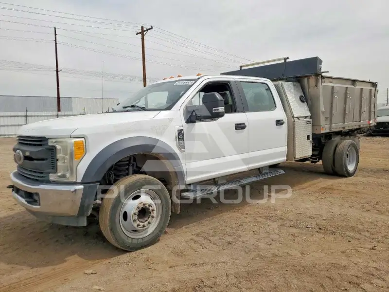 2017 Ford F-450 photo