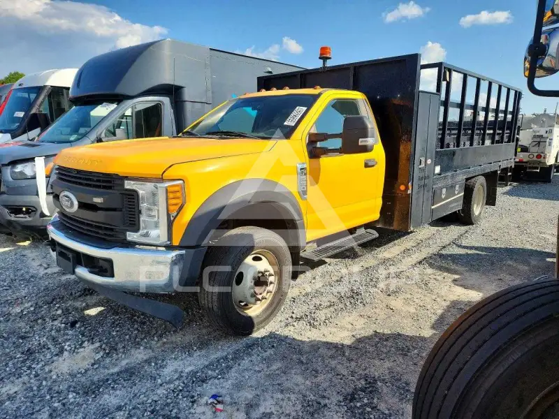 2017 Ford F-550 фото