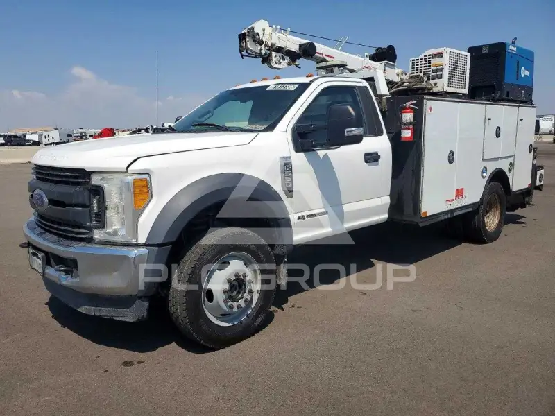 2017 Ford F-550 фото