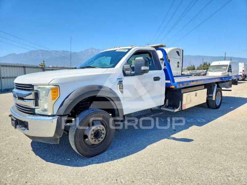 2017 Ford F-550 photo