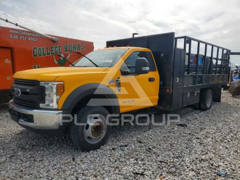 2017 Ford F-550 фото