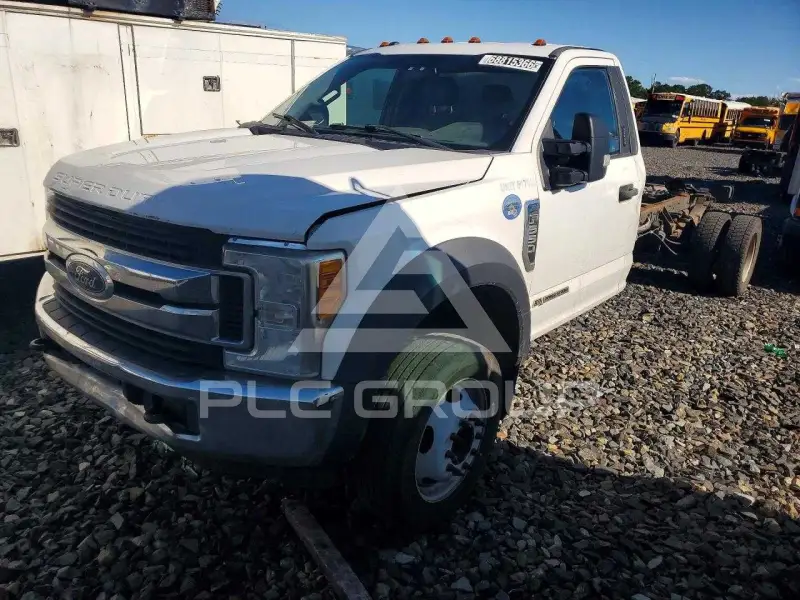 2017 Ford F-550 фото