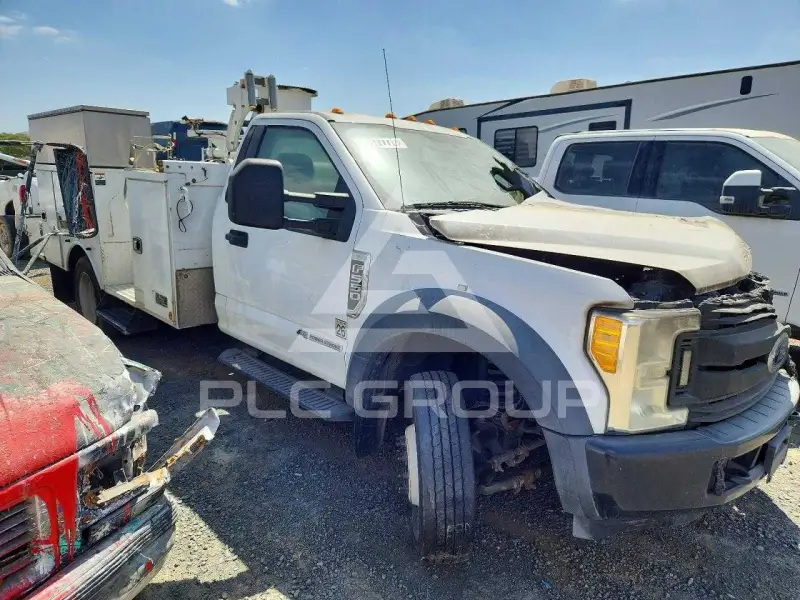 2017 Ford F-550 фото