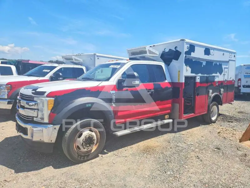 2017 Ford F-550 фото