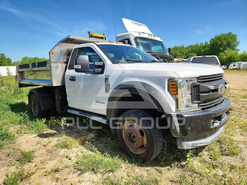 2017 Ford F-550 фото