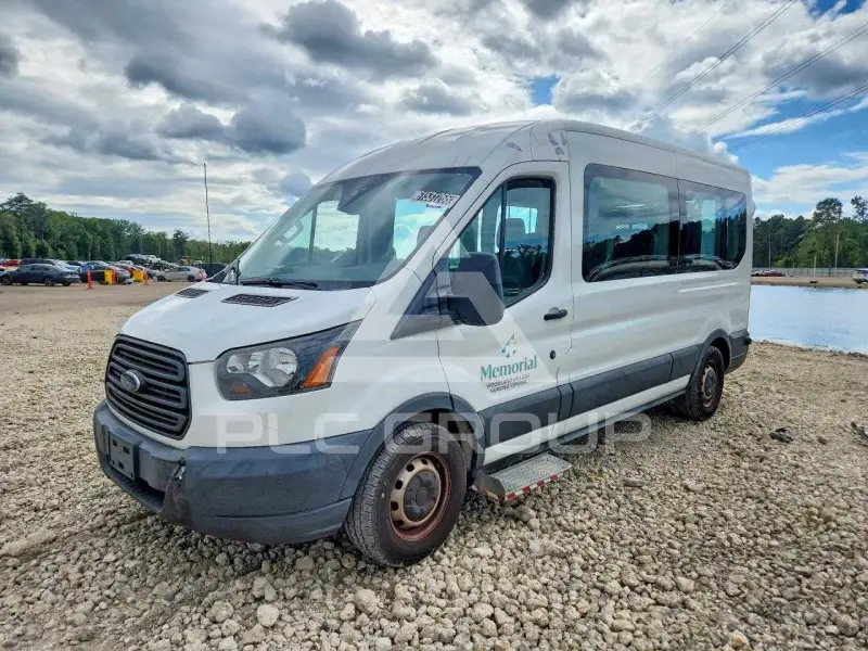 2017 Ford TRANSIT photo