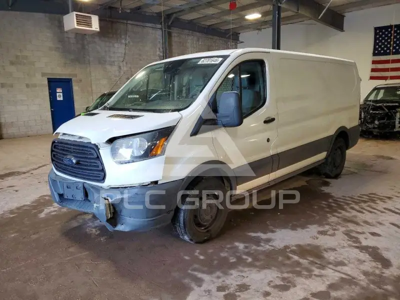 2017 Ford TRANSIT photo