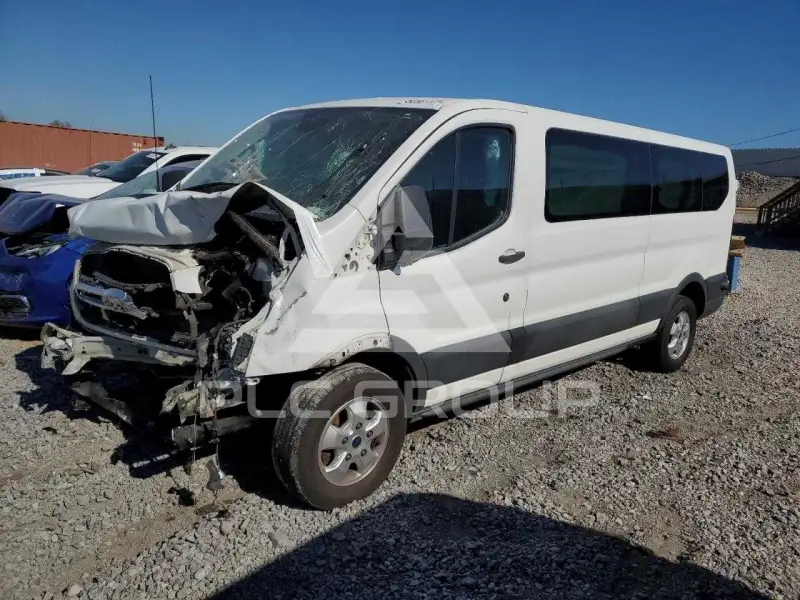 2017 Ford TRANSIT photo