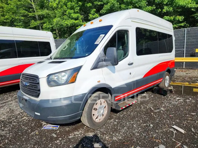 2017 Ford TRANSIT photo