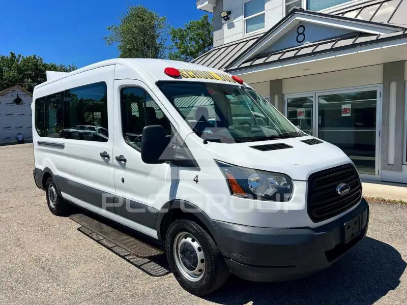2017 Ford TRANSIT photo