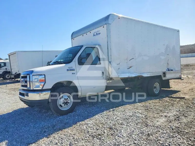 2017 Ford ECONOLINE фото