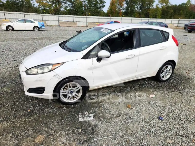 2017 Ford FIESTA photo