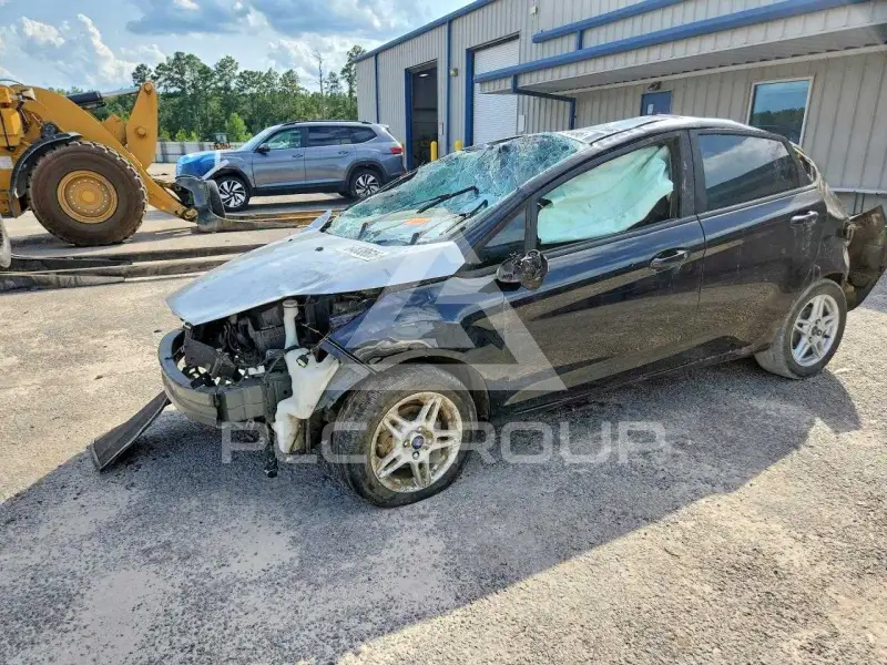 2017 Ford FIESTA фото