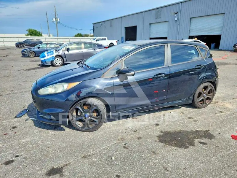 2017 Ford FIESTA фото