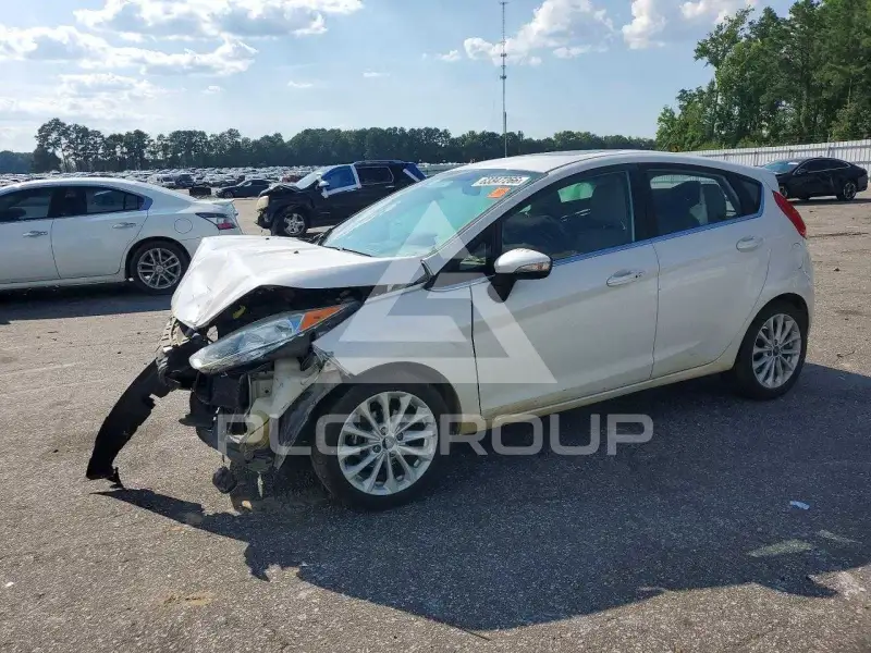 2017 Ford FIESTA фото