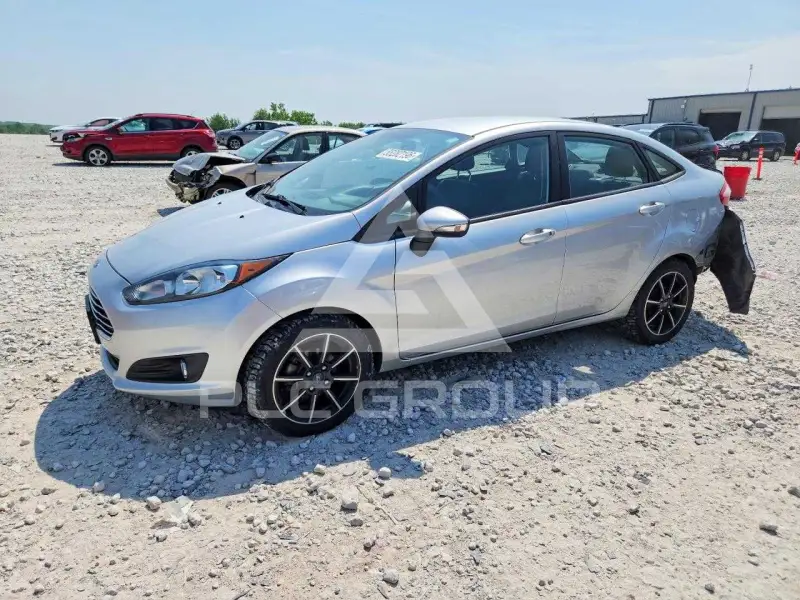 2017 Ford FIESTA фото