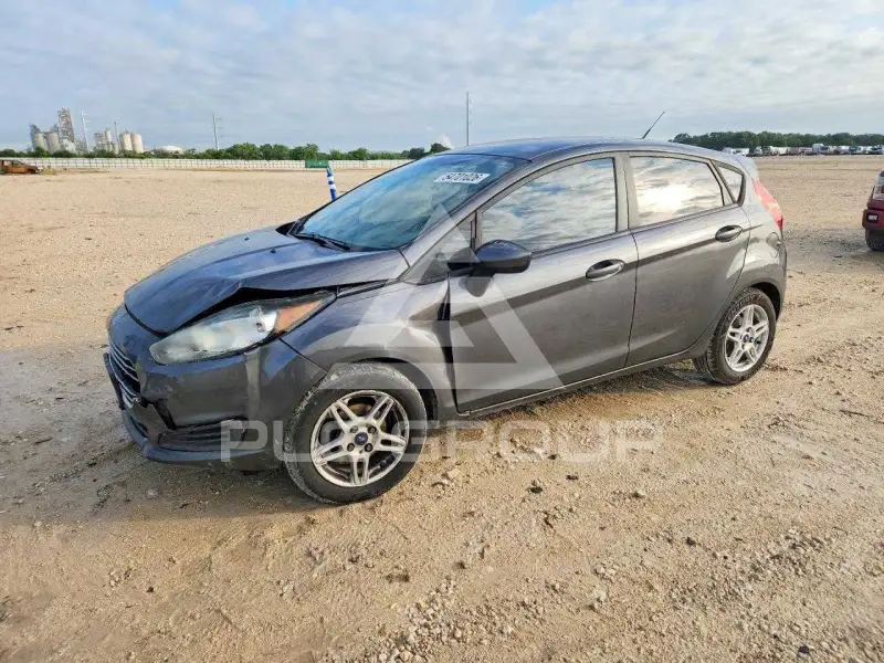 2017 Ford FIESTA фото