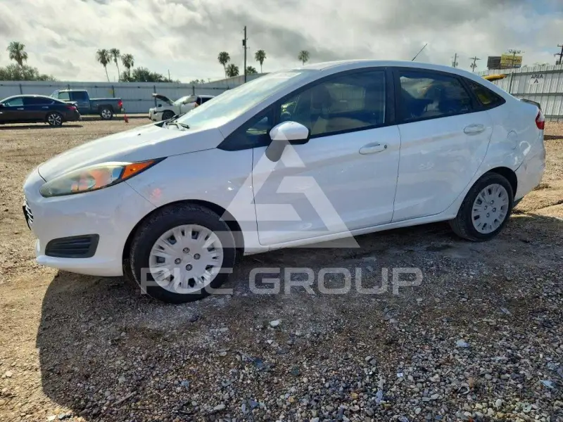2017 Ford FIESTA photo