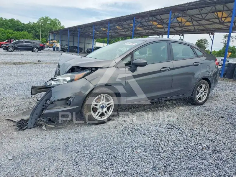 2017 Ford FIESTA фото
