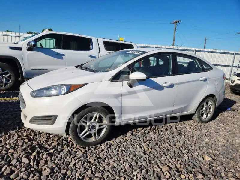 2017 Ford FIESTA photo