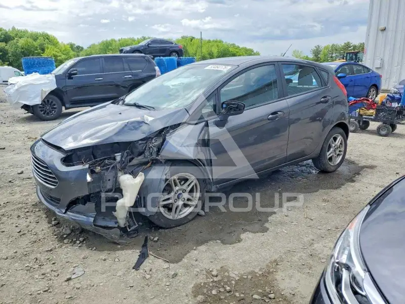 2017 Ford FIESTA фото