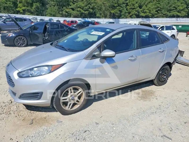 2017 Ford FIESTA фото