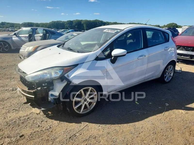 2017 Ford FIESTA фото