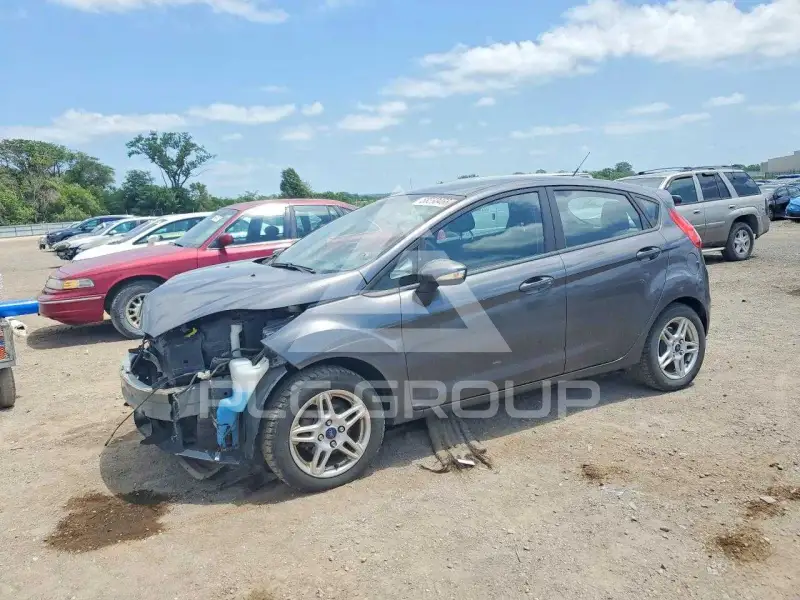 2017 Ford FIESTA фото