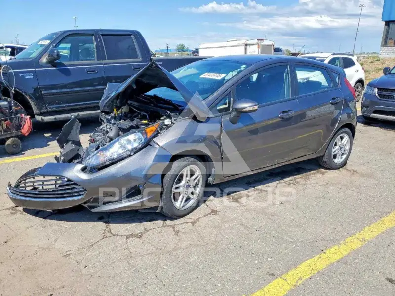 2017 Ford FIESTA фото