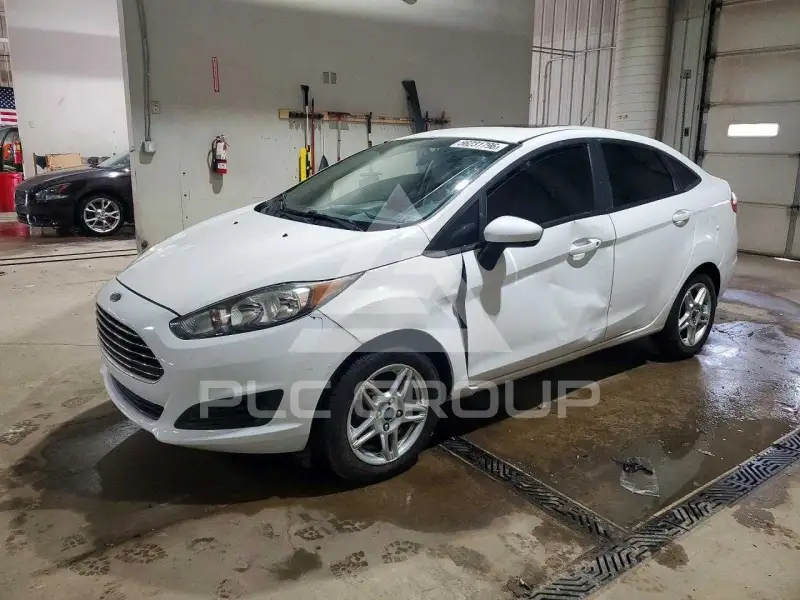 2017 Ford FIESTA photo