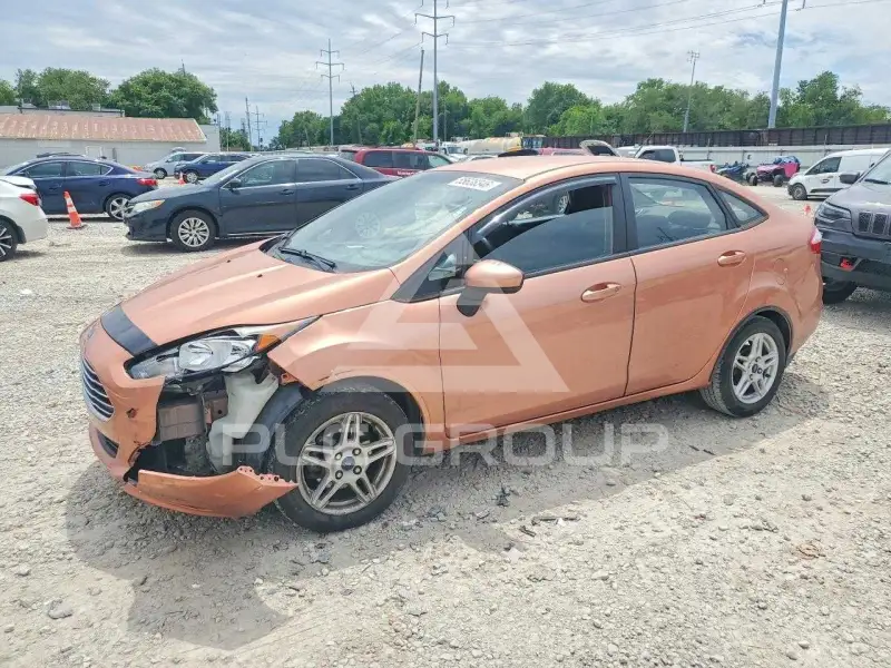 2017 Ford FIESTA фото