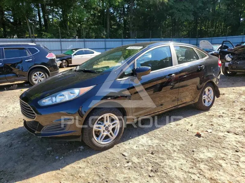 2017 Ford FIESTA фото
