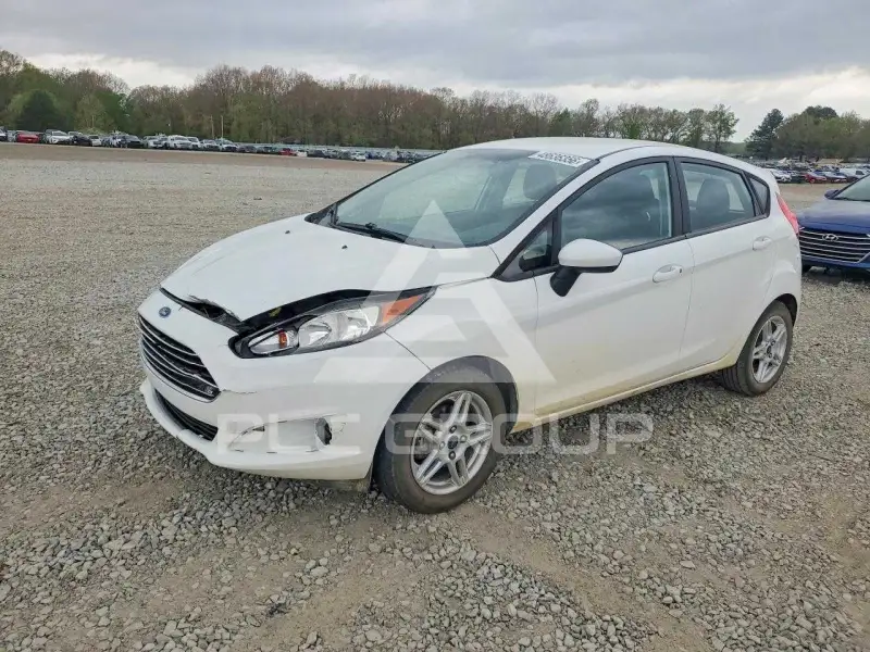 2017 Ford FIESTA фото