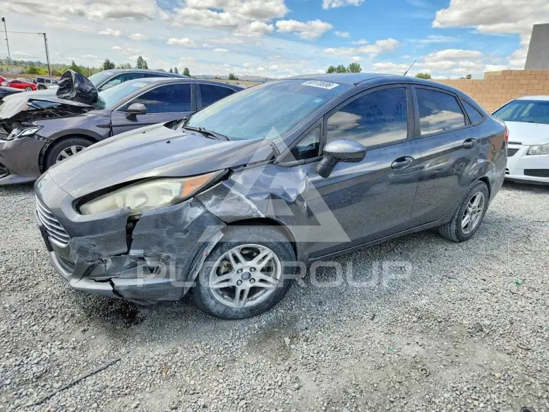 2017 Ford FIESTA фото