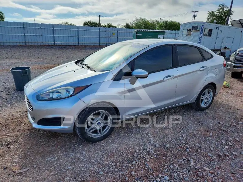 2017 Ford FIESTA фото