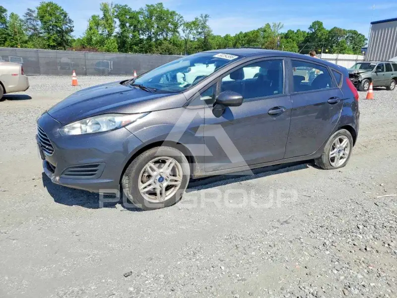 2017 Ford FIESTA фото