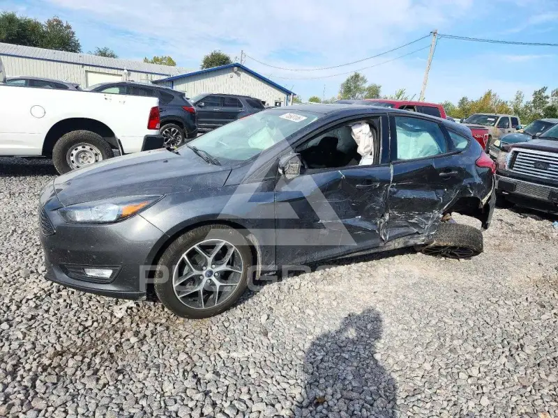 2017 Ford FOCUS фото