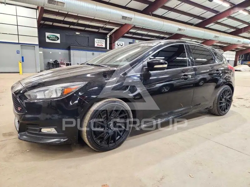 2017 Ford FOCUS photo