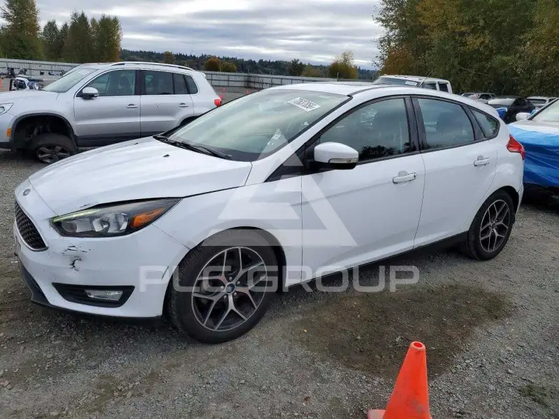 2017 Ford FOCUS photo