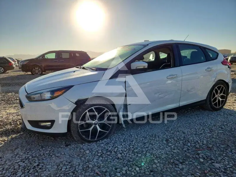 2017 Ford FOCUS фото