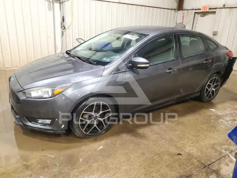 2017 Ford FOCUS фото