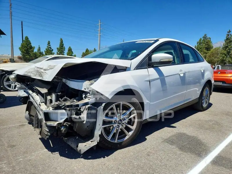 2017 Ford FOCUS фото