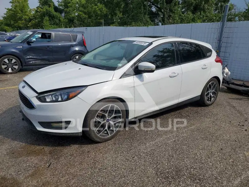 2017 Ford FOCUS photo