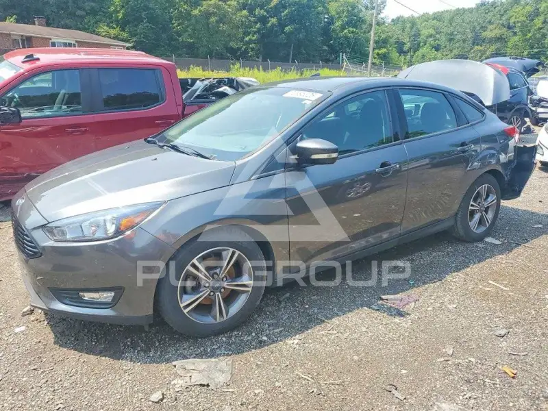 2017 Ford FOCUS фото
