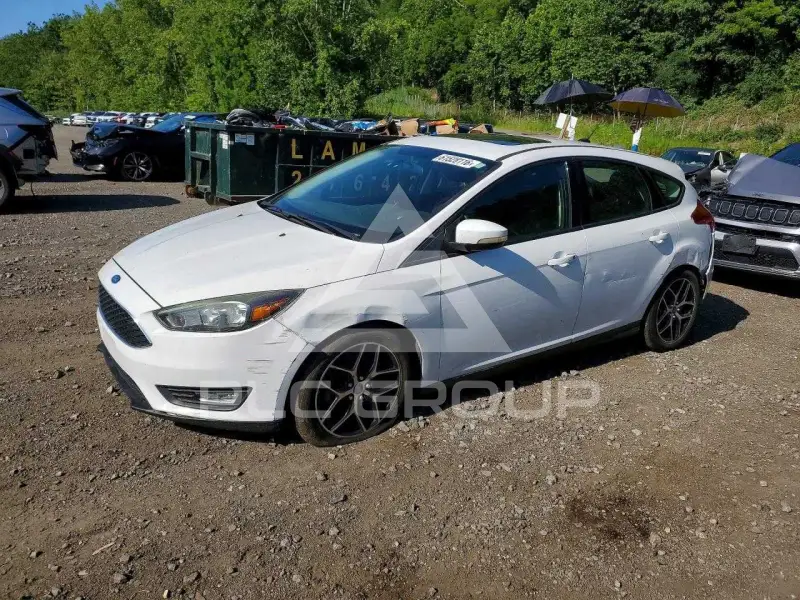 2017 Ford FOCUS photo