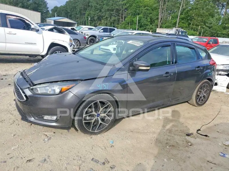 2017 Ford FOCUS photo